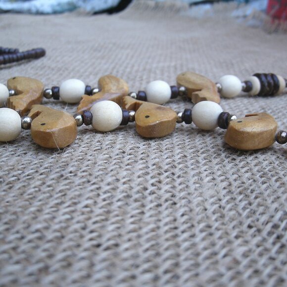 Vintage Handmade Wood Whale Necklace - Picture 5 of 9